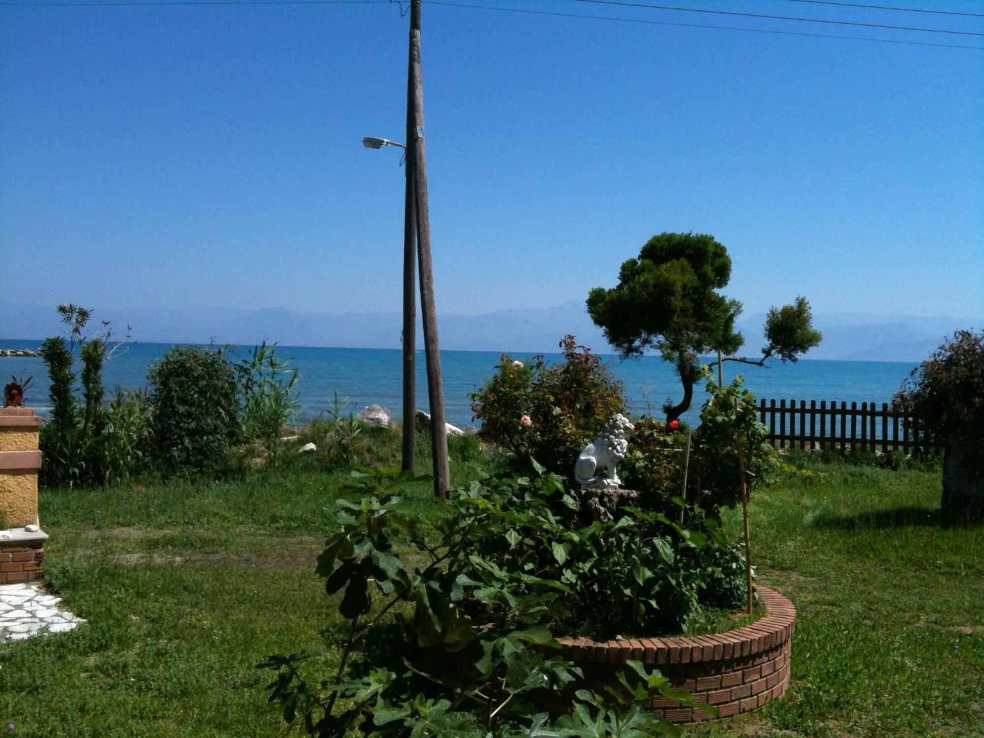 Makris Apartments Roda  Exterior foto