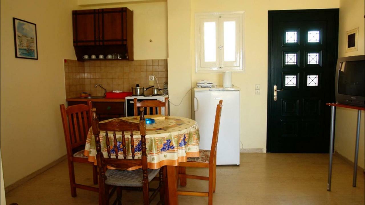 Makris Apartments Roda  Exterior foto